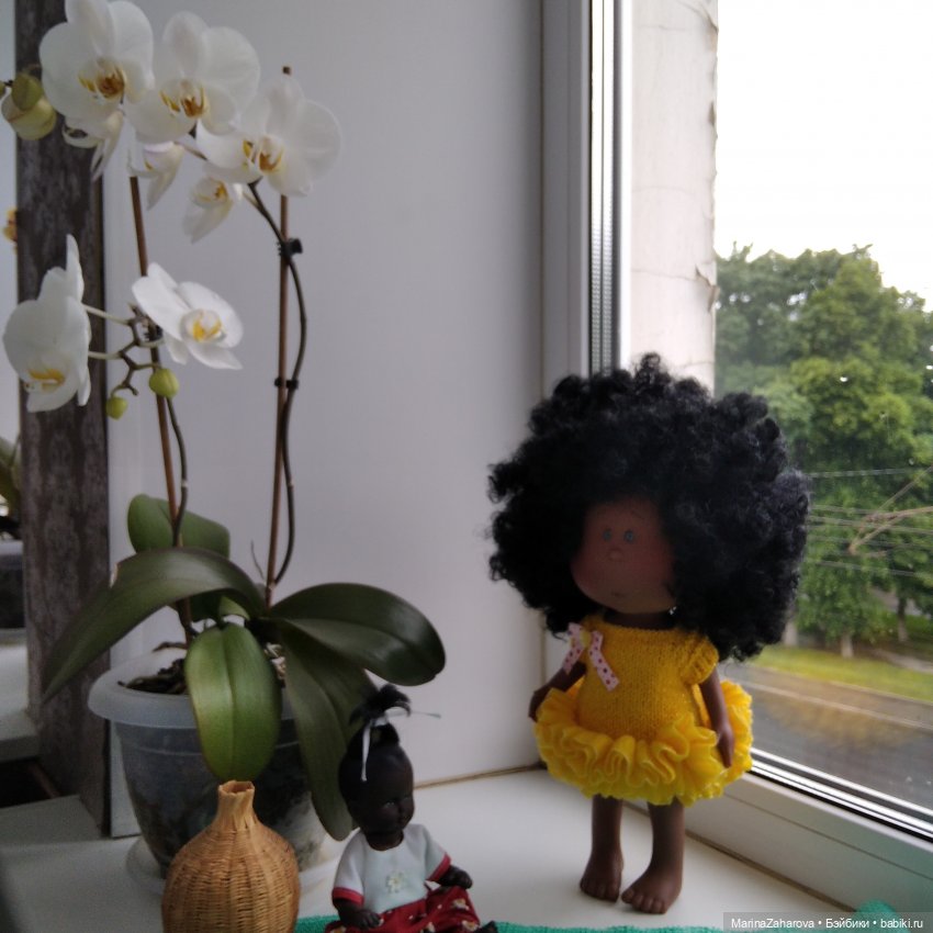 А ВОТ И МЫ — Куклы Nines d'Onil (Нинес): Миа (Mia) (фото 6)