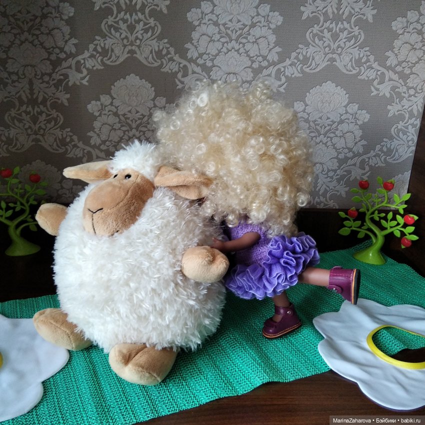 Кто на свете всех кудрявей, всех кудрявей, кучерявей