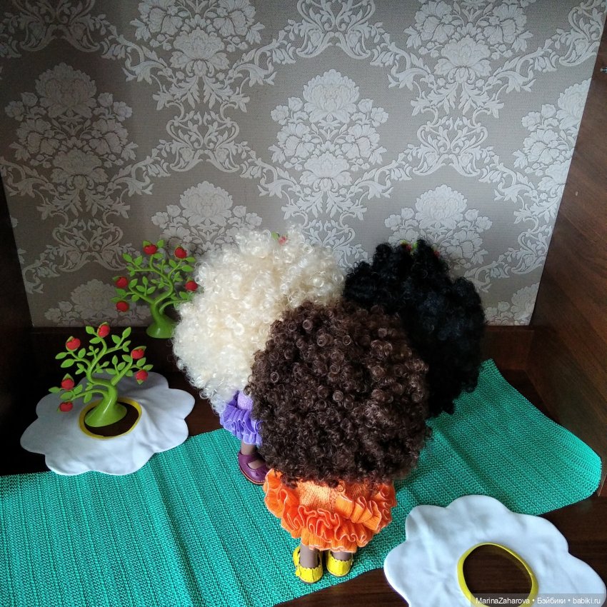 Кто на свете всех кудрявей, всех кудрявей, кучерявей