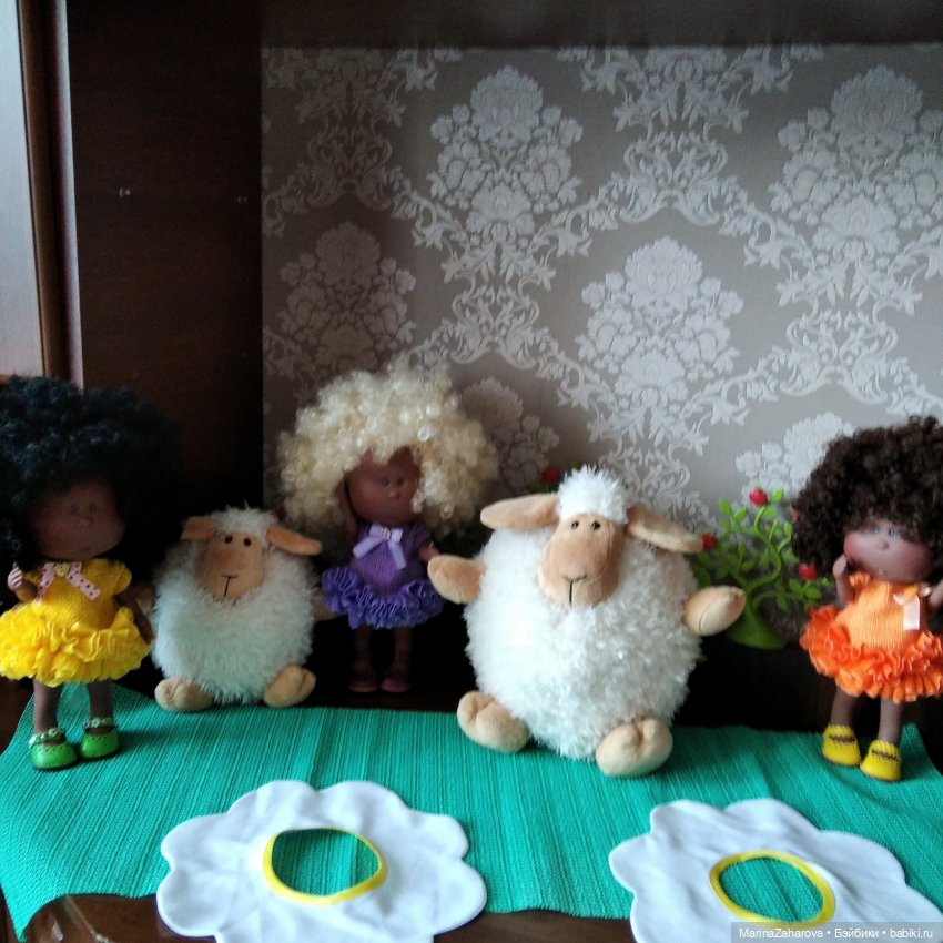 Кто на свете всех кудрявей, всех кудрявей, кучерявей