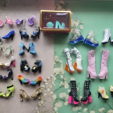 Лот обуви для кукол Rainbow High.