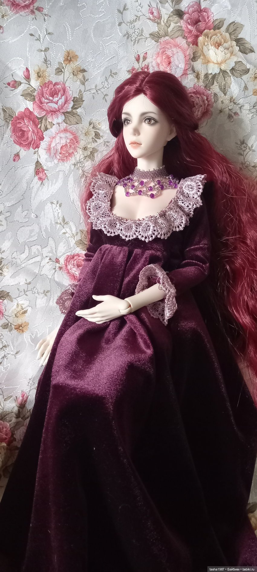 Платья есть, надо украшения