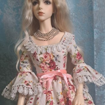 сшила платья для своей принцессы