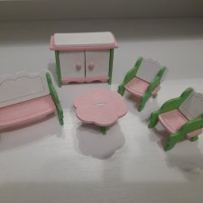 Набор мебели для маленьких кукол