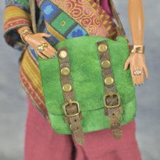 Зеленая сумка из натуральной кожи