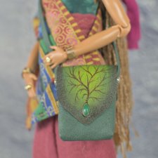 Сумочка из натуральной кожи