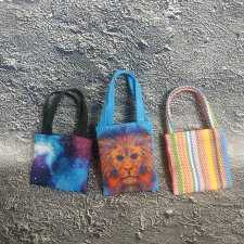 Сумочки и рюкзак для кукол 1/6