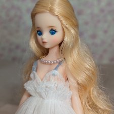 Blommor азиатская авторка