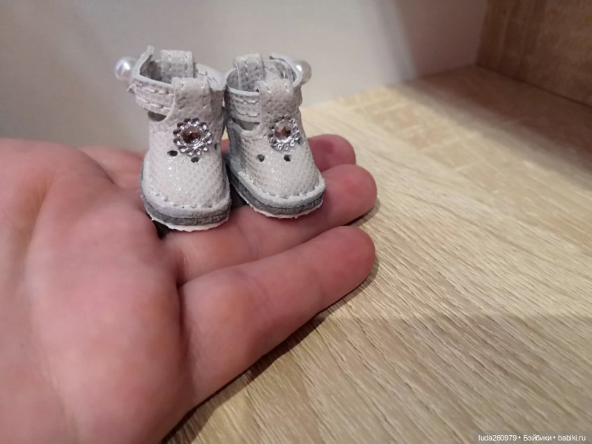 Сандалики для Бержуан