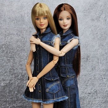 Две подружки