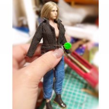 Не научиться шить куклам шансов не было…