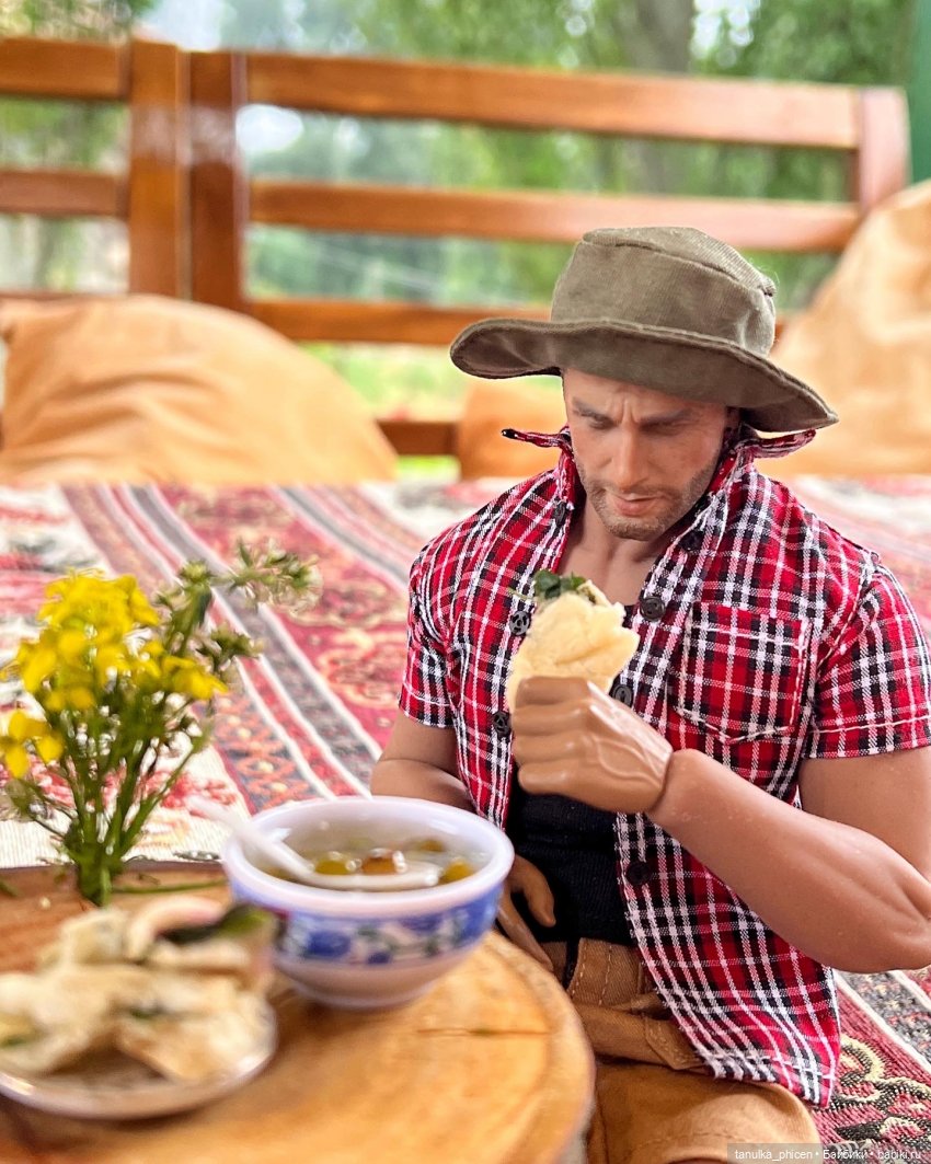 Как мы ГаРика и Нату армянской лепешкой накормили (фото 4)