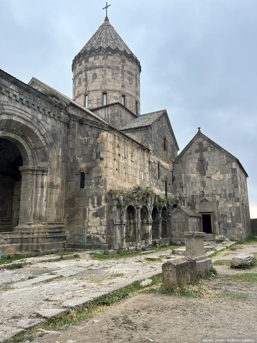 Найдено нечто в Татевском монастыре (фото 2)