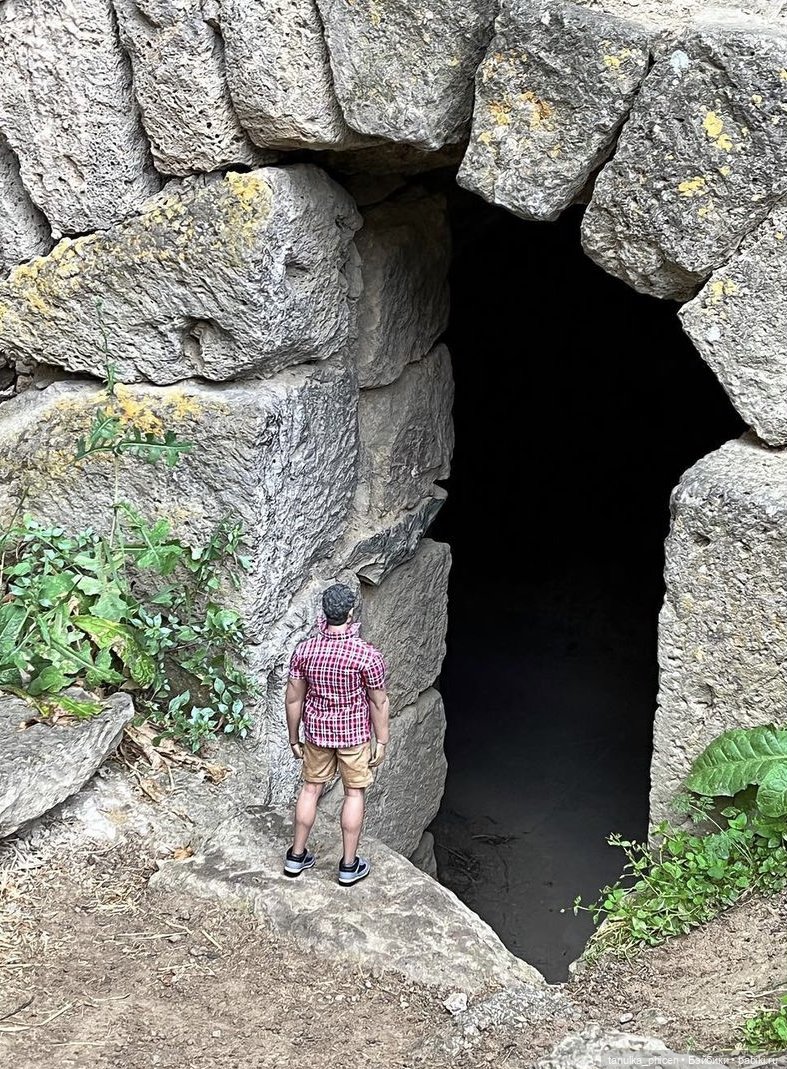 Найдено нечто в Татевском монастыре