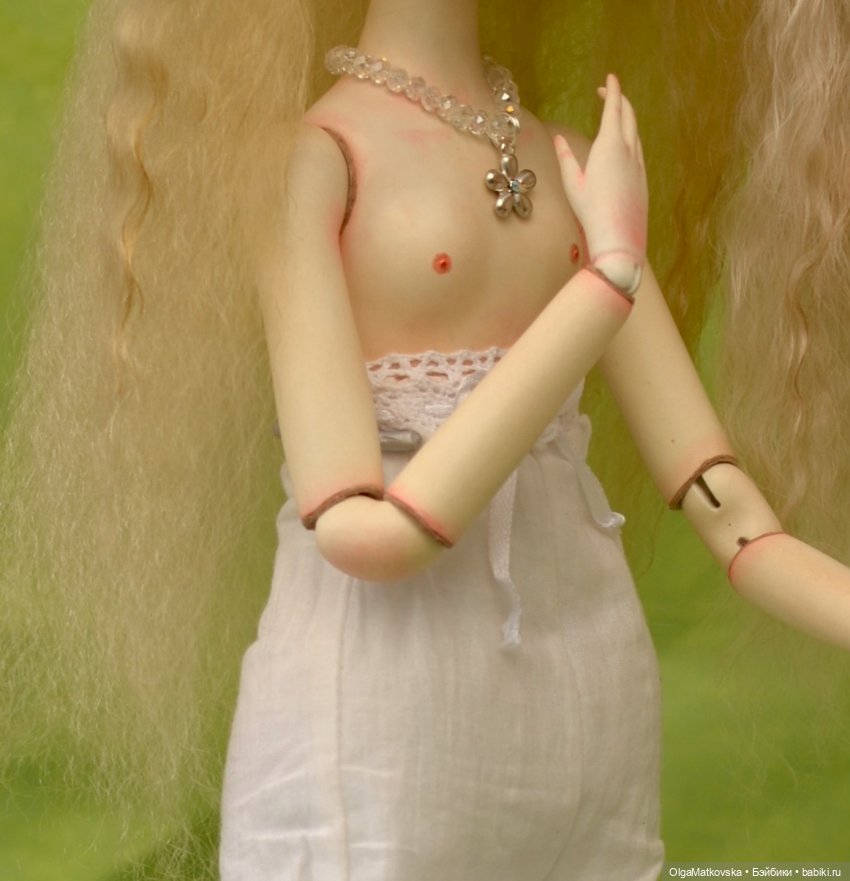 Эльфийка в тени деревьев, шарнирная кукла Мальва принцесса эльфов (фото 6)