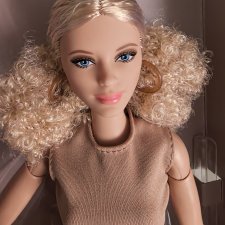 Barbie basics 7 🌷