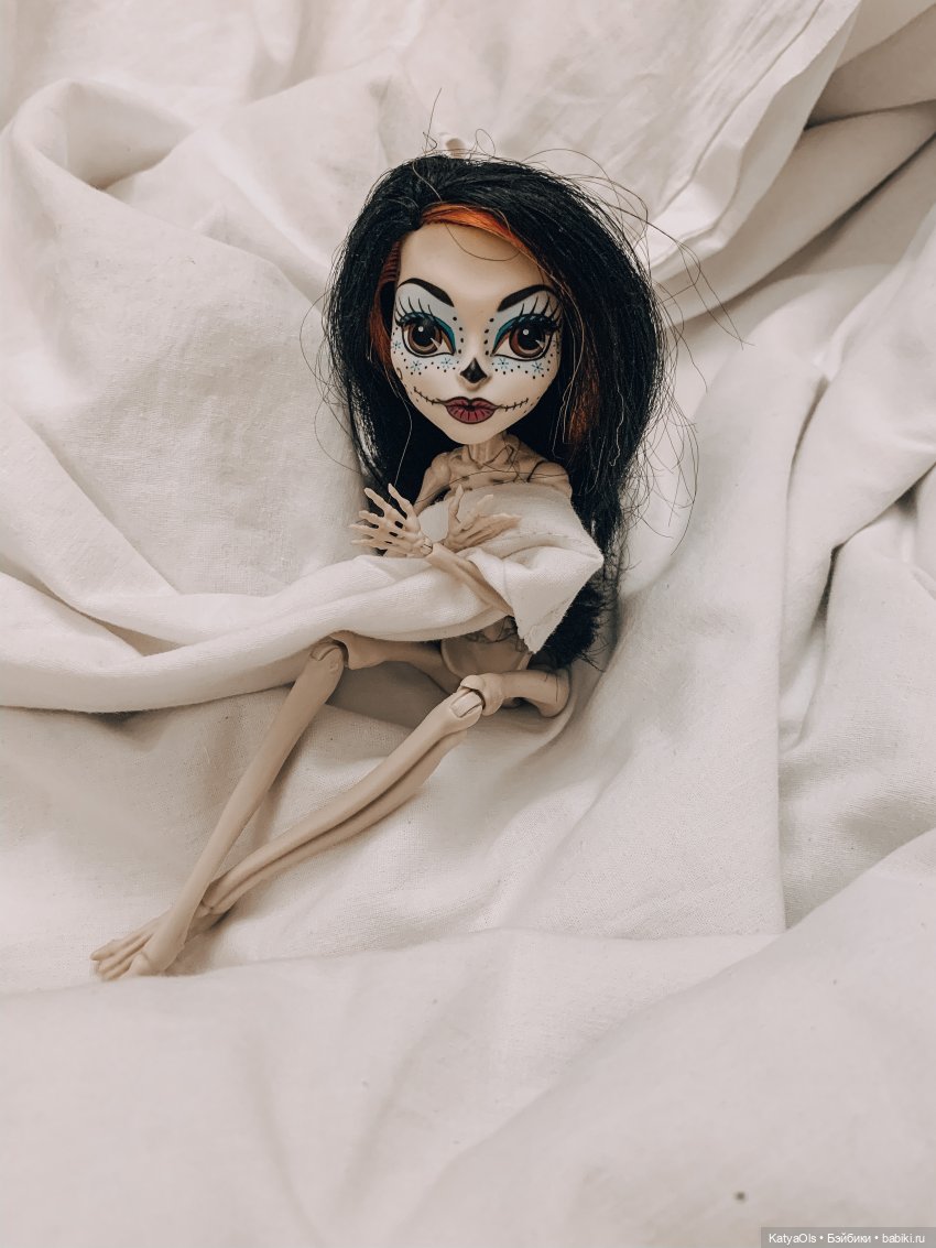 Моя первая кукла - Скелита из Monster Hight