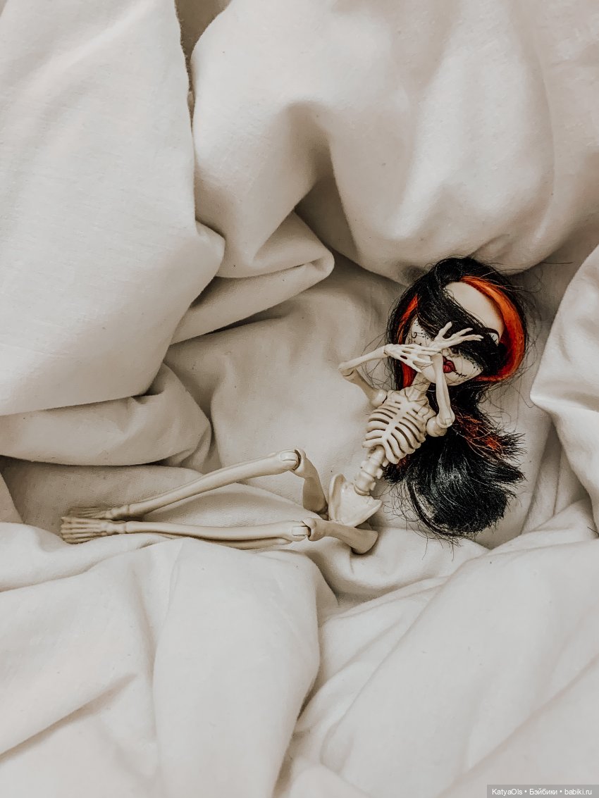 Моя первая кукла - Скелита из Monster Hight (фото 2)