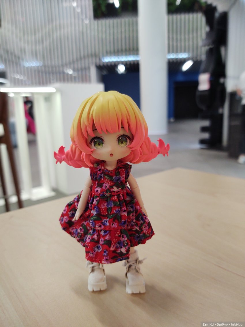 Прогулка на ВДНХ — Куклы Simontoys и Come4Free (Blind Box): Teennar