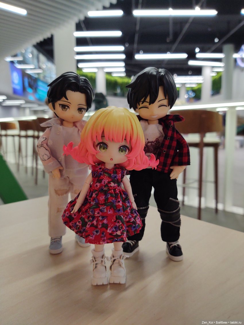 Прогулка на ВДНХ — Куклы Simontoys и Come4Free (Blind Box): Teennar