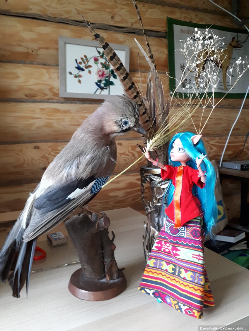 Частная жизнь Иззи — Куклы Monster High и Ever After High: G1 (фото 2)