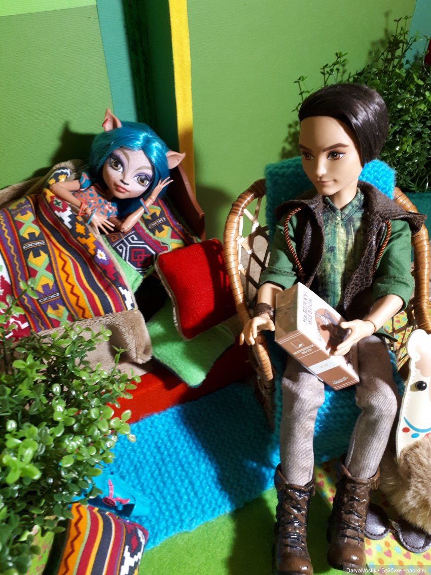 Частная жизнь Иззи — Куклы Monster High и Ever After High: G1