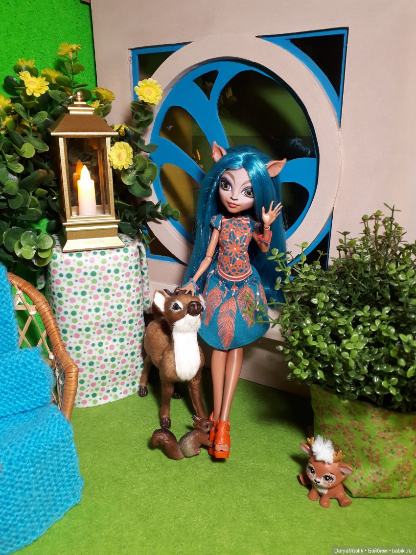 Частная жизнь Иззи — Куклы Monster High и Ever After High: G1