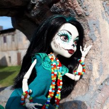 Живее всех живых