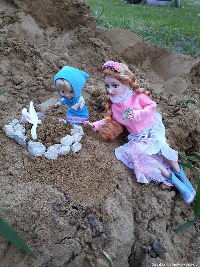 От зайчика ушки!