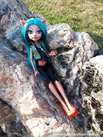 Маловато будет — Куклы Monster High и Ever After High: G1 (фото 7)