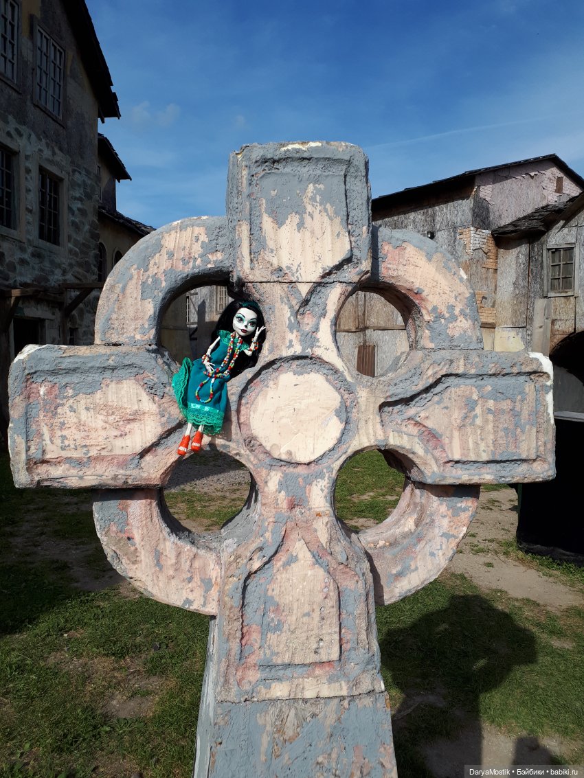 Живее всех живых — Куклы Monster High и Ever After High: G1 (фото 6)