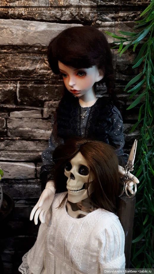 Красота с подвывертом — Куклы