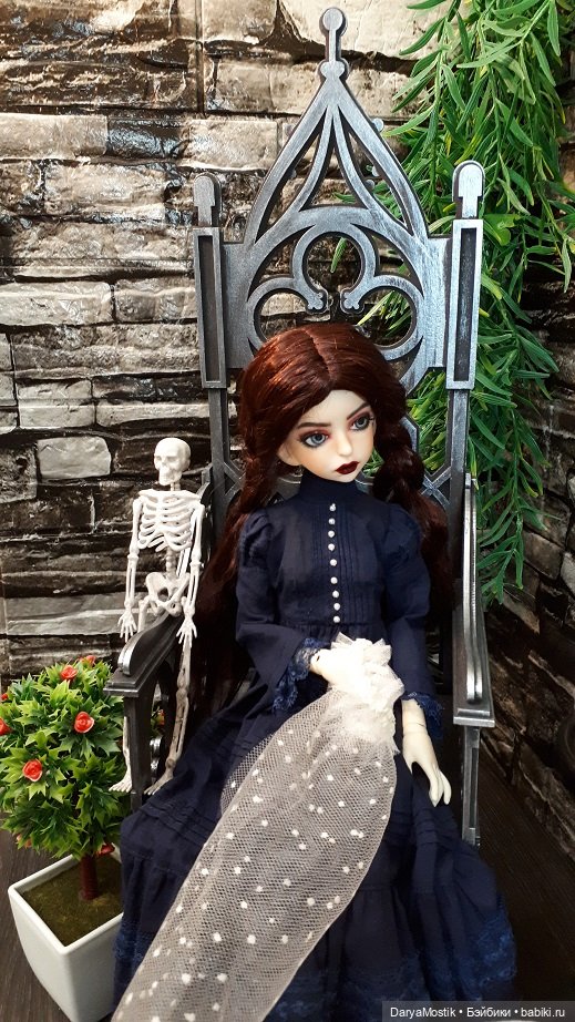 Красота с подвывертом — Куклы