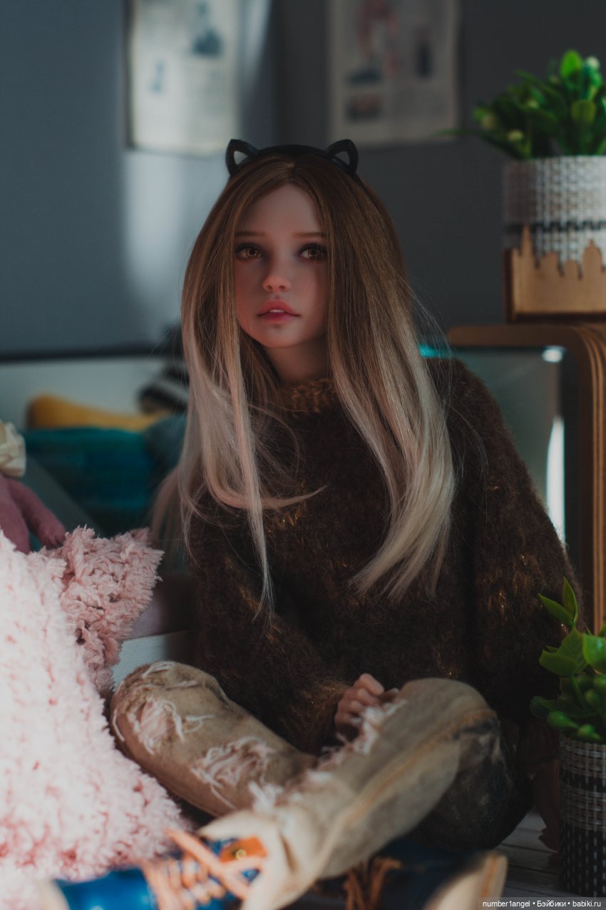 Кошечка тоже побаловалась с лучиком солнца (фото 3)