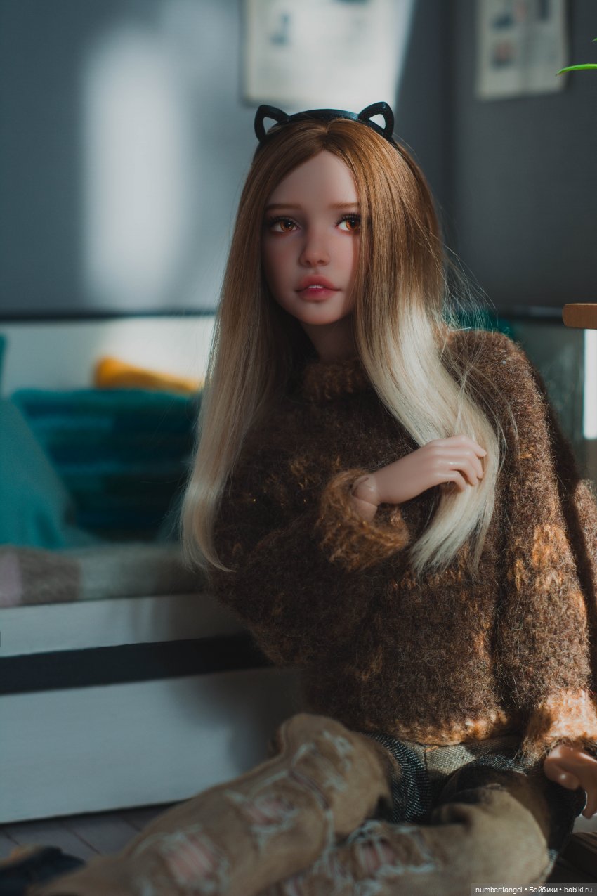 Кошечка тоже побаловалась с лучиком солнца (фото 2)