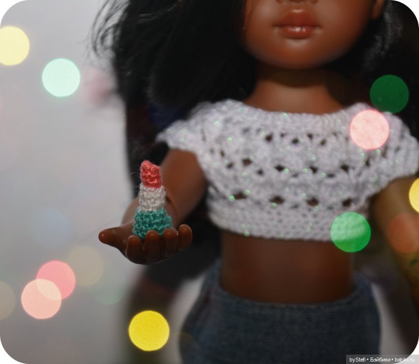 Помада для куклы (связана крючком) (фото 2)