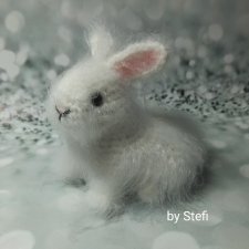 Ещё один пушистый крольчонок
