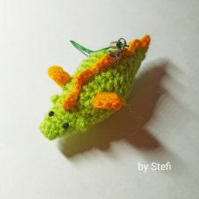 Покажу своего дракона (микро или мини + описание. Связан крючком. Без пришивных деталей!