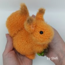 Покажу бельчонка