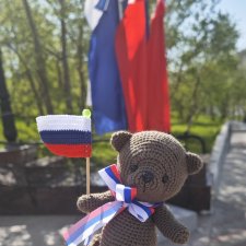 Прогулка мишки по родному городу :)