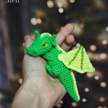 Магнитик на холодильник получился