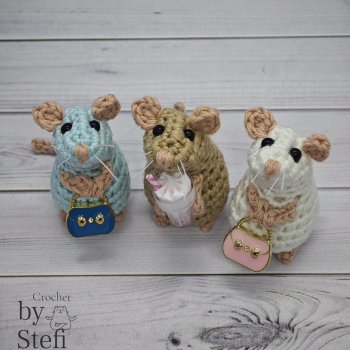 Покажу модниц