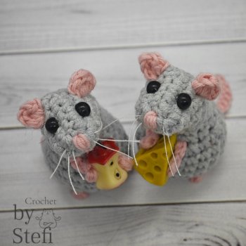 Соскучились? Я - да. Решила связать любимых мышатинок