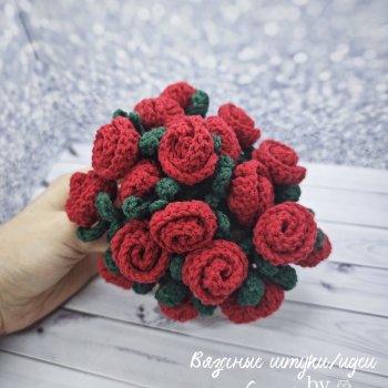 Салфетка (или коврик) с розами