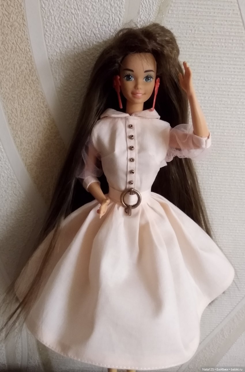 Одежда, мебель и прочие "ништяки", специально купленные для Барби (фото 8)