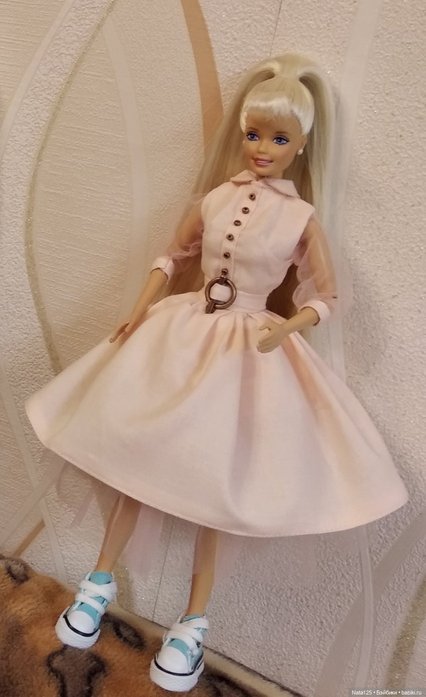 Одежда, мебель и прочие "ништяки", специально купленные для Барби (фото 10)
