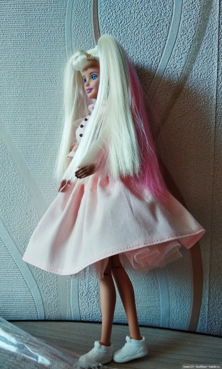 Одежда, мебель и прочие "ништяки", специально купленные для Барби (фото 7)