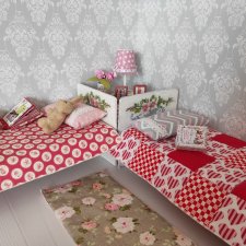 Спальня для кукол