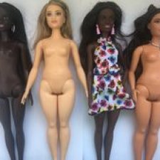 Лот из 4 Barbie Fashionistas
