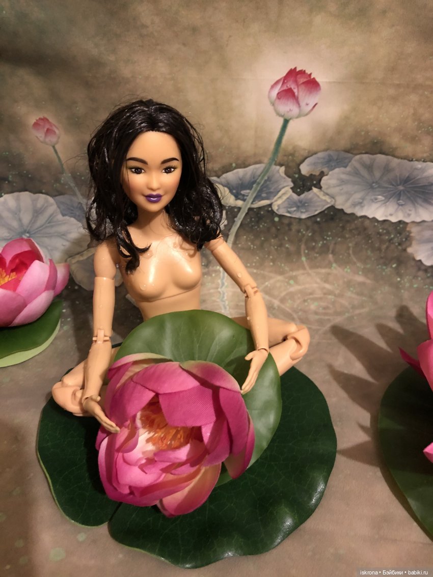 Кира BMR1959 - Играющая в лотосах (фото 2)